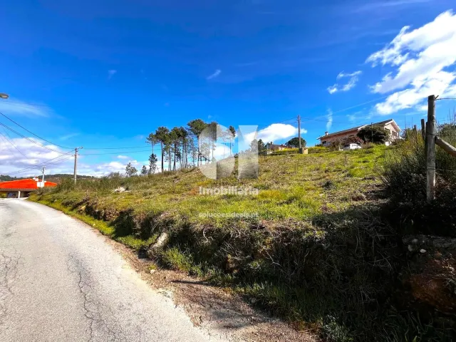 Ver detalhes: Venda Terreno Urbano T0