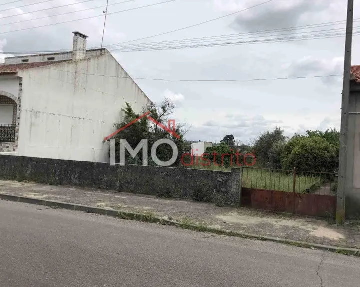 Ver detalhes: Venda Terreno Urbano T0